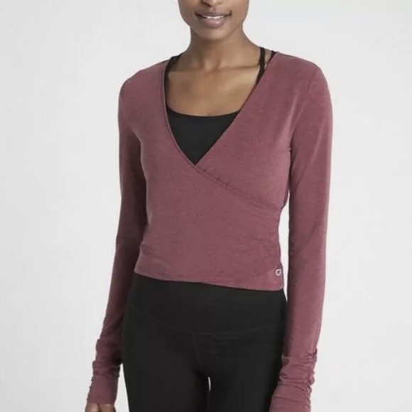GapFit breathe faux wrap top - Picture 6 of 6